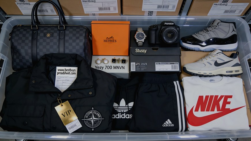 Hacoo Spreadsheet Haul — Jordan 11, Yeezy 700, Stone Island, Nike, Adidas — Community-verifizierter Kauf